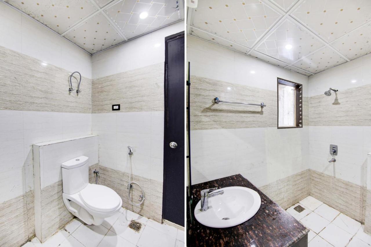 Oyo White House Hotel Noida Exterior foto